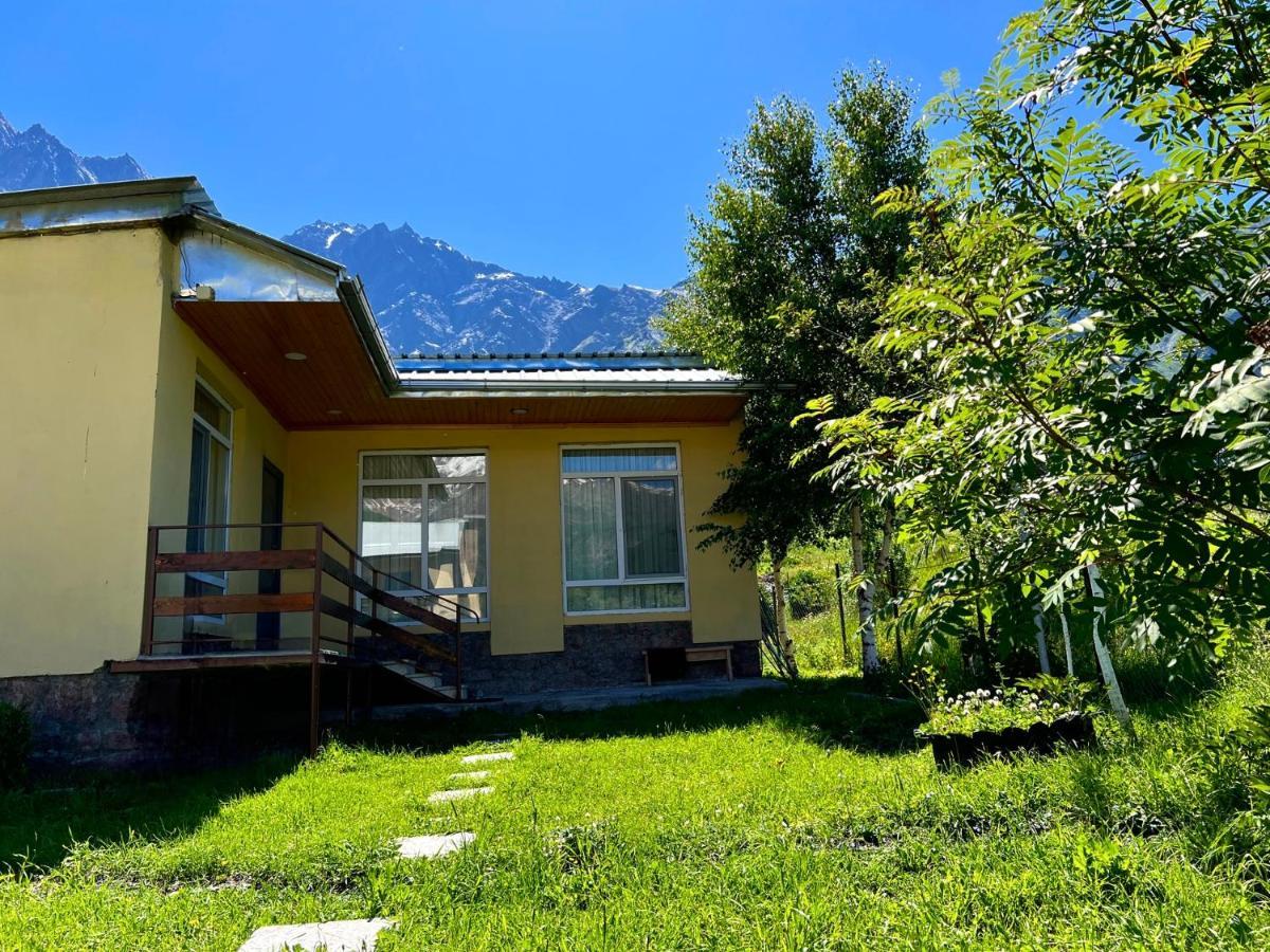Mountain Kazbegi Apartment Buitenkant foto
