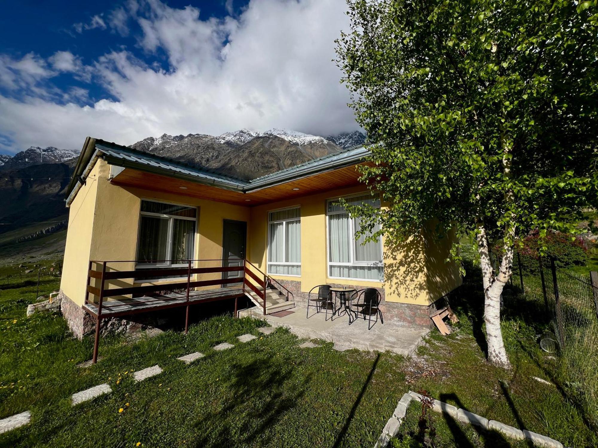 Mountain Kazbegi Apartment Buitenkant foto